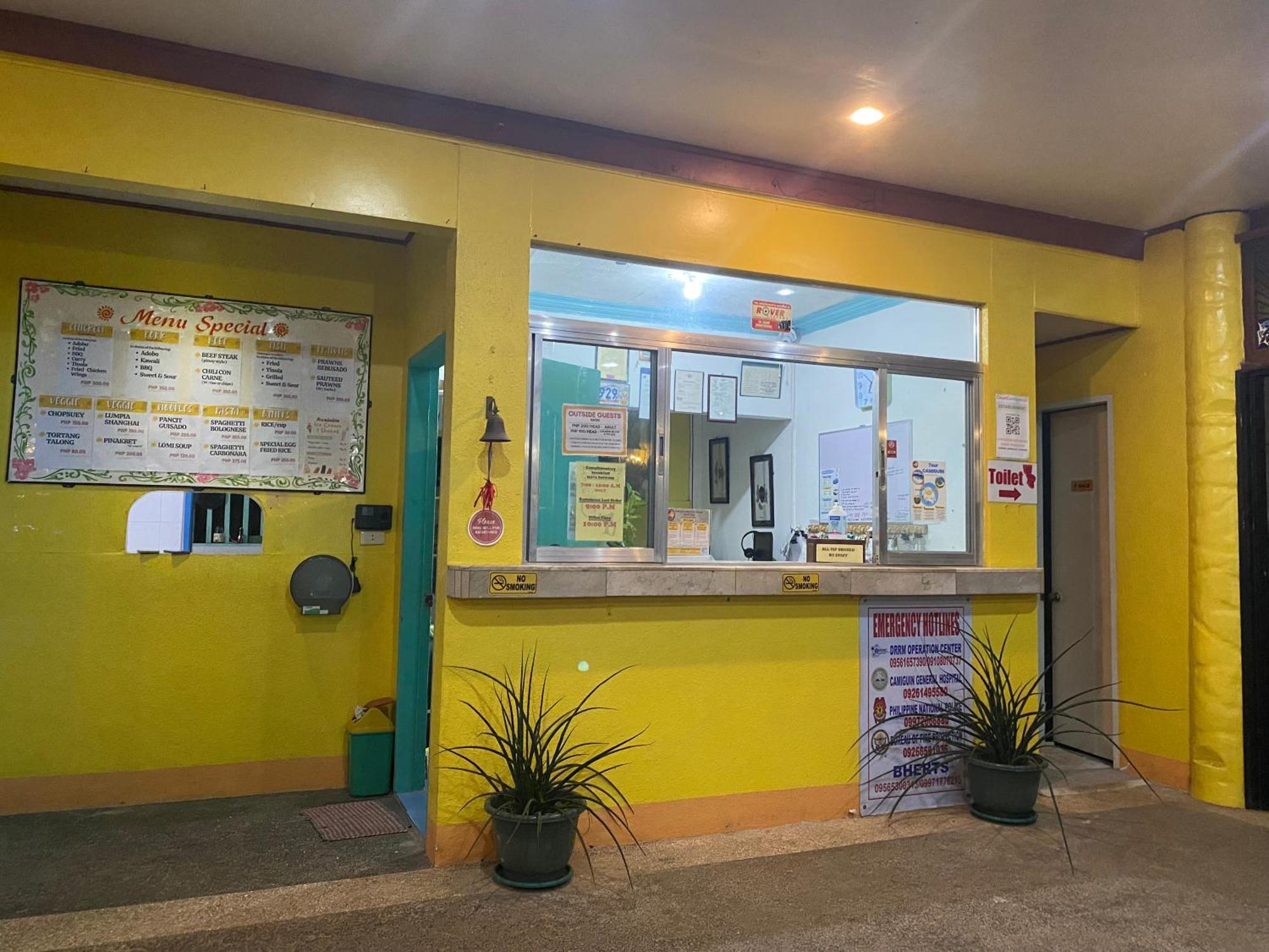 Camiguin Island Golden Sunset Beach Club Mambajao Exterior foto
