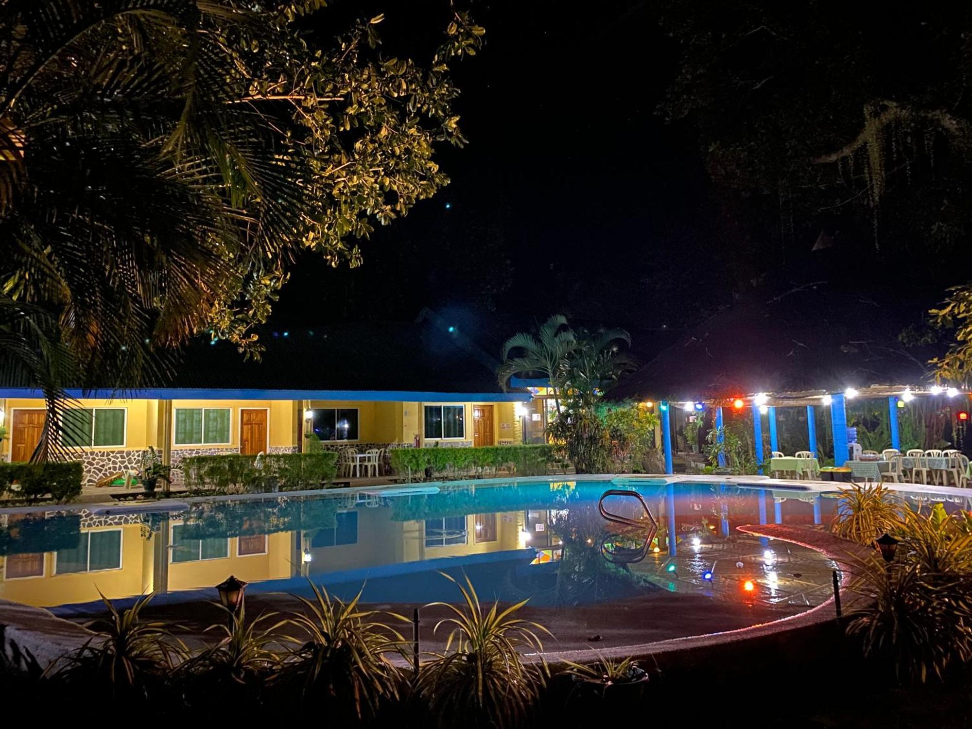 Camiguin Island Golden Sunset Beach Club Mambajao Exterior foto
