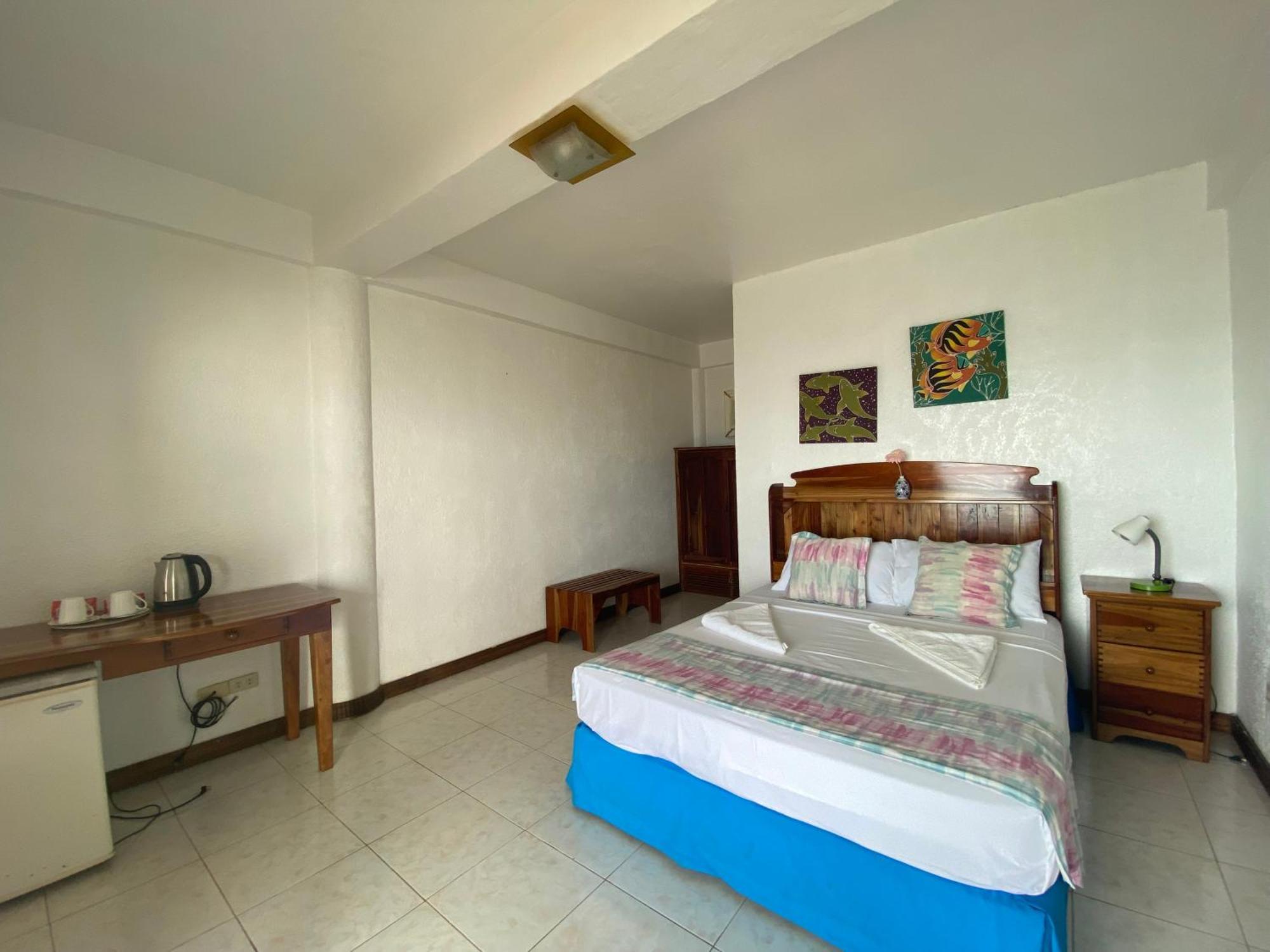 Camiguin Island Golden Sunset Beach Club Mambajao Exterior foto