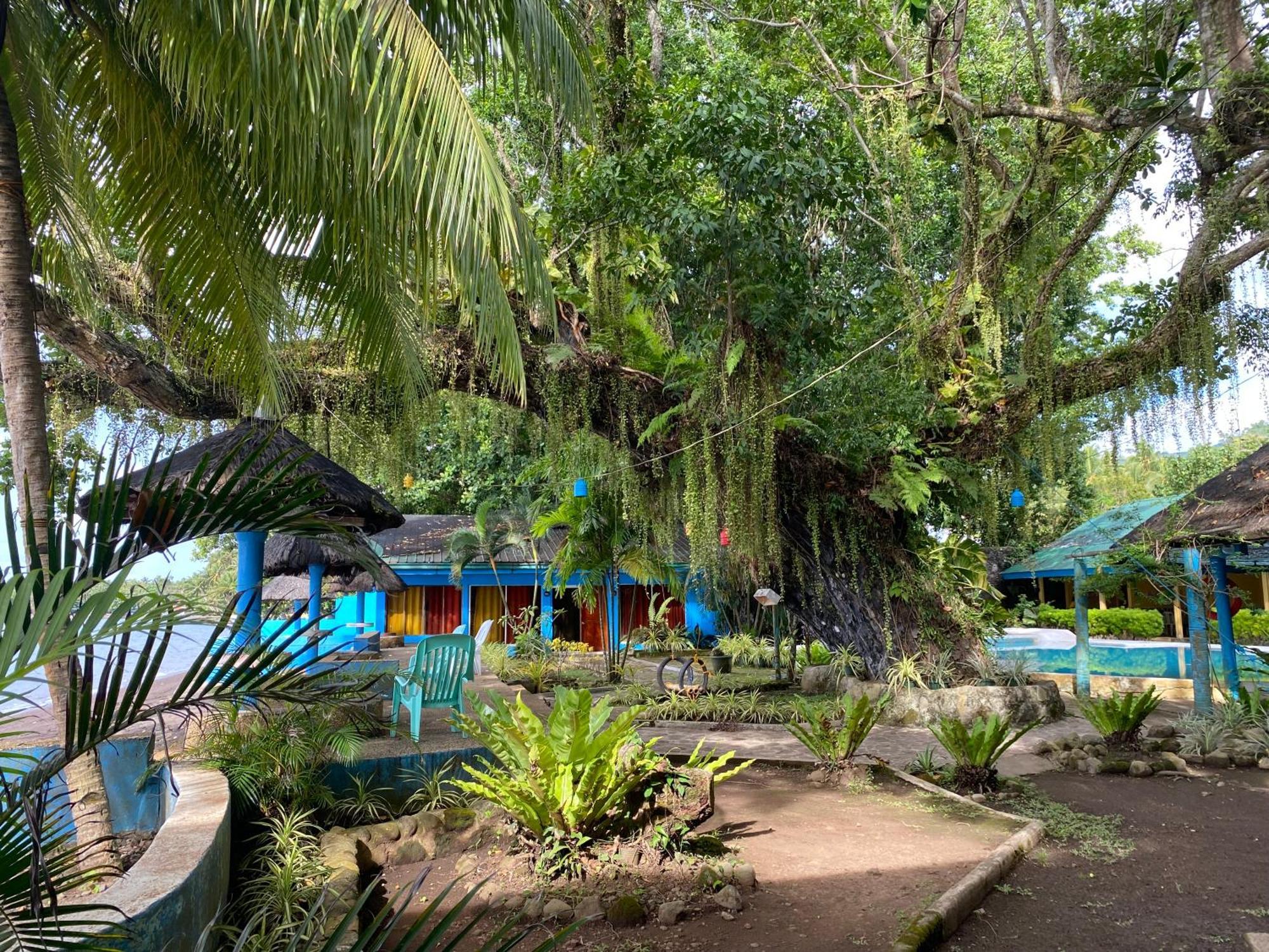 Camiguin Island Golden Sunset Beach Club Mambajao Exterior foto