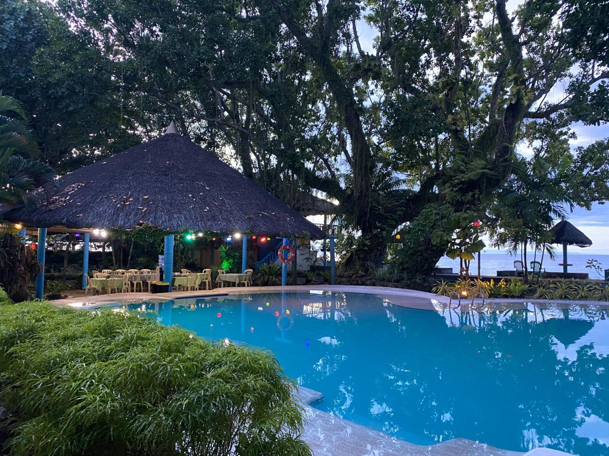 Camiguin Island Golden Sunset Beach Club Mambajao Exterior foto