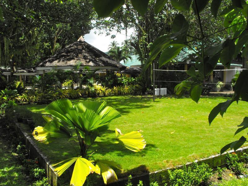 Camiguin Island Golden Sunset Beach Club Mambajao Exterior foto